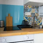 Estudio Completo A Estrenar En Triana