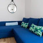 Estudio Completo A Estrenar En Triana