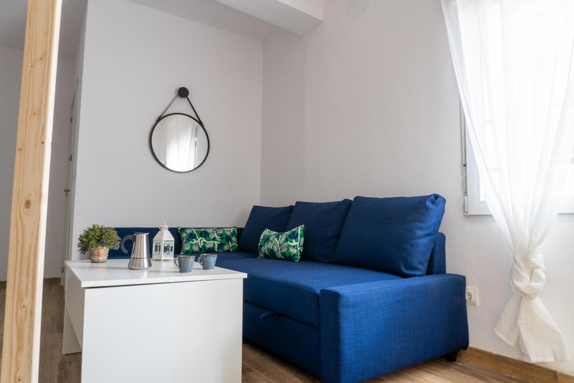 Estudio Completo A Estrenar En Triana *