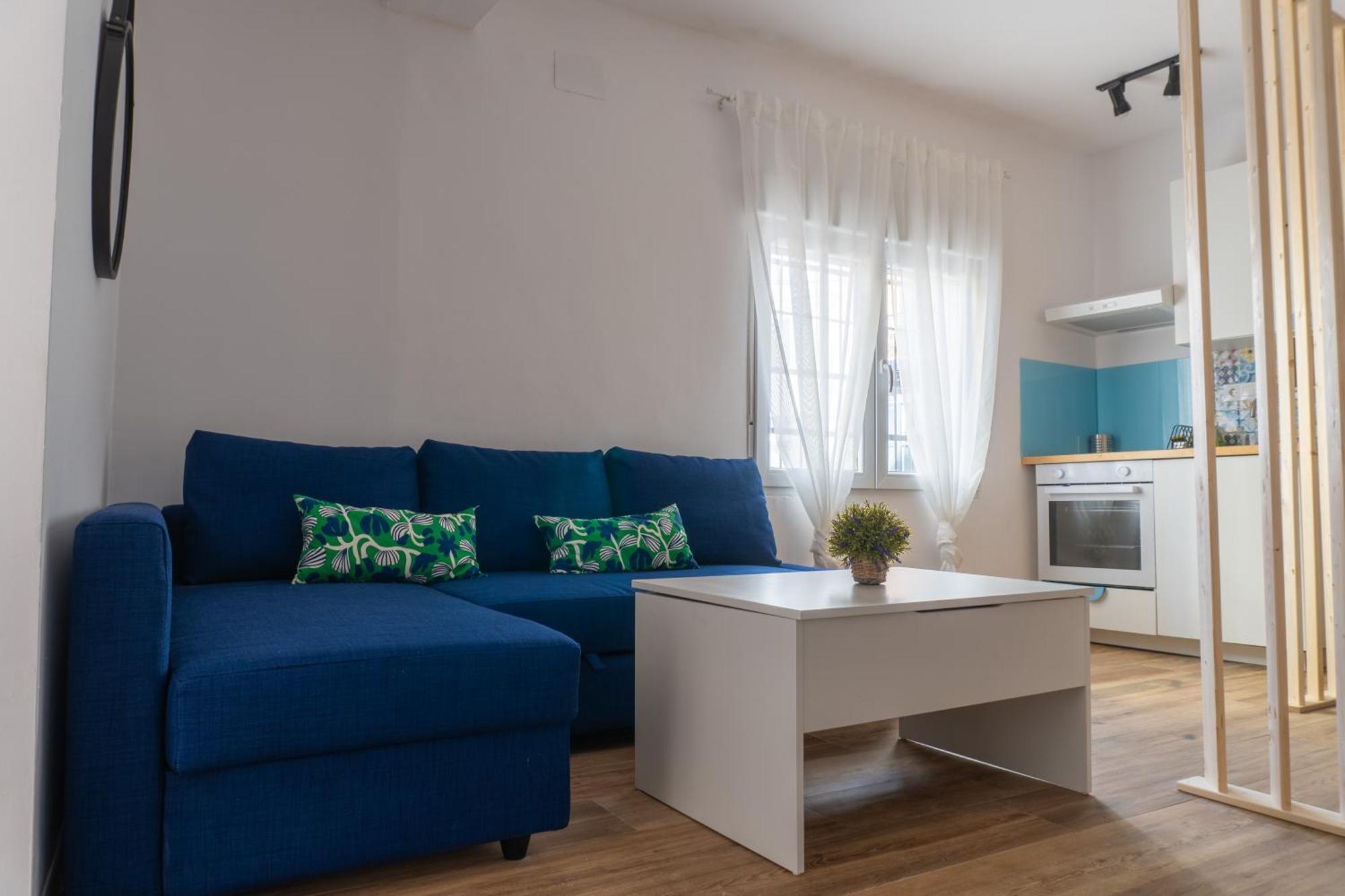 Estudio Completo A Estrenar En Triana Appartement *